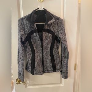 Lululemon Athletica jacket, zip up, black & gray, size XS/small. In great shape.